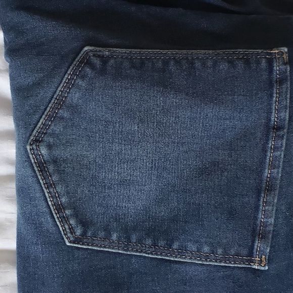 A & I Denim - A I Jeans Size 16 Skinny. EUC